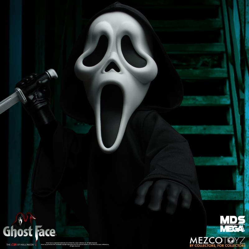 Ghost Face Mezco Designer Series Mega Scale Figure Gallery Image 6