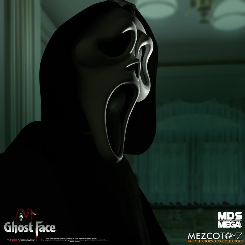 Ghost Face Mezco Designer Series Mega Scale Figure Gallery Image 10