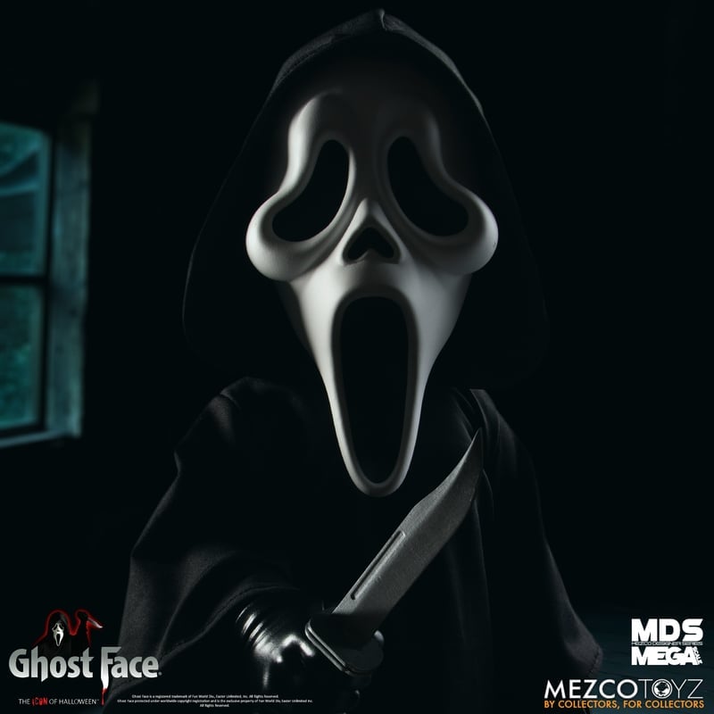 Ghost Face Mezco Designer Series Mega Scale Figure Gallery Image 8