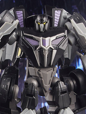 Transformers Studio Series Gamer Edition 02 Deluxe Barricade Gallery Image 2