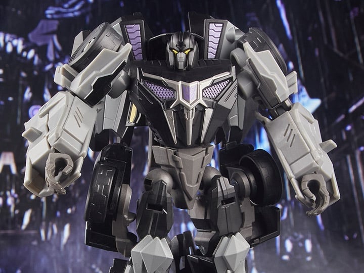 Transformers Studio Series Gamer Edition 02 Deluxe Barricade Gallery Image 1