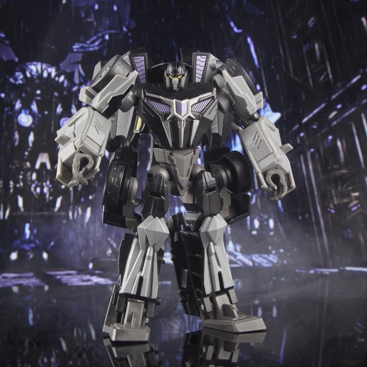 Transformers Studio Series Gamer Edition 02 Deluxe Barricade Gallery Image 3