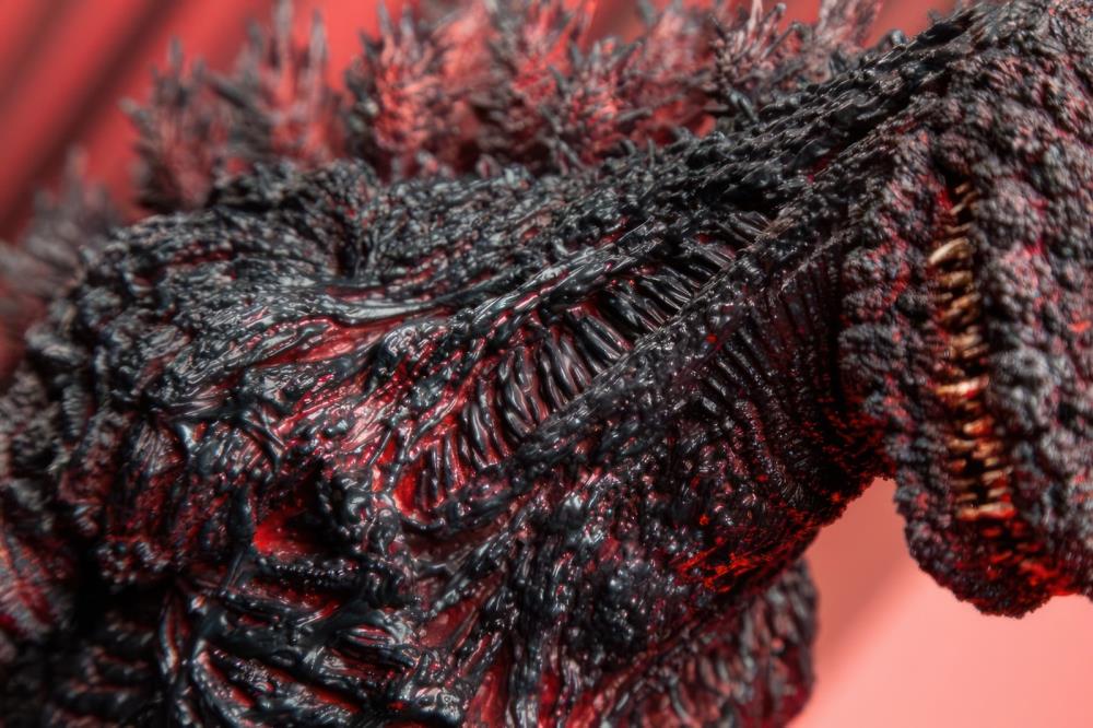 Shin Godzilla Omega Beast Series Shin Godzilla (4th Form Solid Red Color Ver.) Limited Edition Statue Gallery Image 7