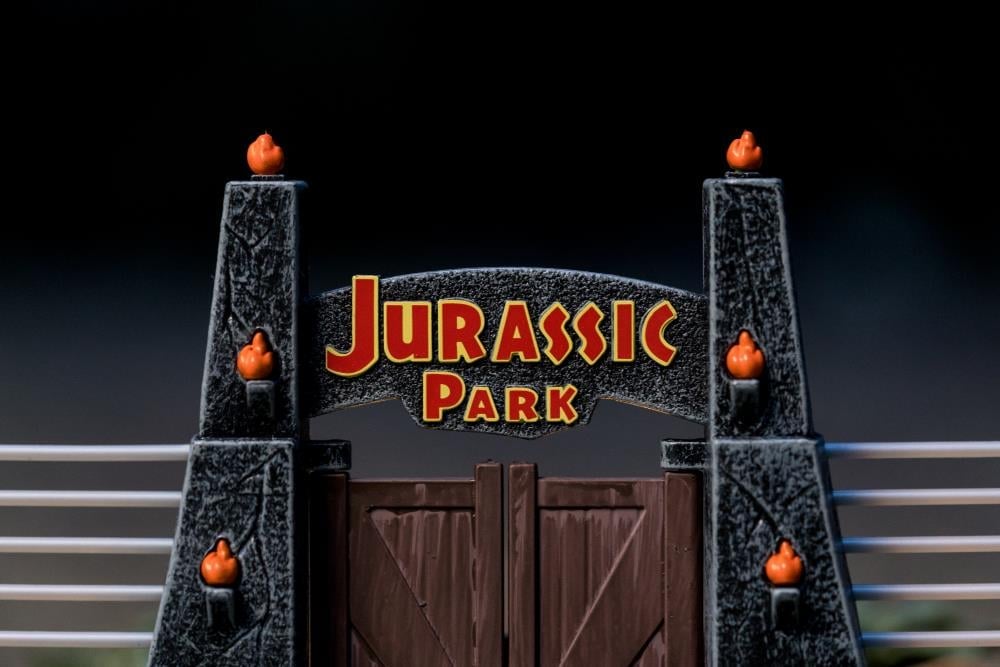Jurassic Park Nano Scene Hollywood Rides Jurassic Gate Scene with