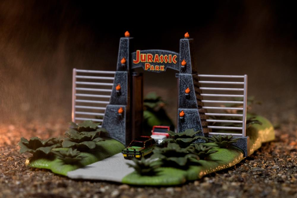 Jurassic Park Nano Scene Hollywood Rides Jurassic Gate Scene with