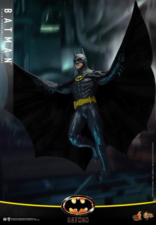 Batman (1989) MMS692 Batman 1/6th Scale Collectible Figure Gallery Image 4