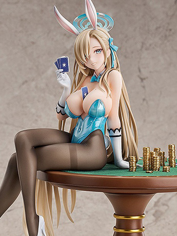 Blue Archive Asuna Ichinose (Bunny Girl Game Playing Ver.) 1/7 Scale Figure Gallery Image 2