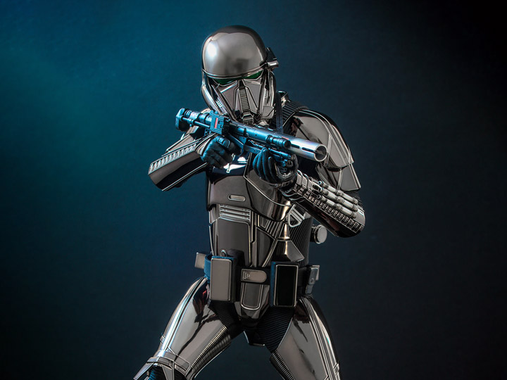 Star Wars MMS621 Death Trooper (Black Chrome) 1/6th Scale Collectible Exclusive Figure Gallery Image 1