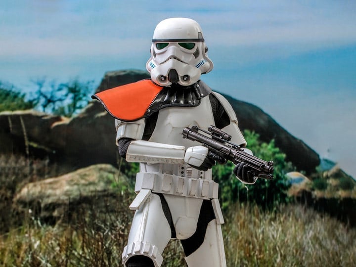 The Mandalorian TMS041 Stormtrooper Commander 1/6th Scale Collectible Exclusive Figure Gallery Image 1
