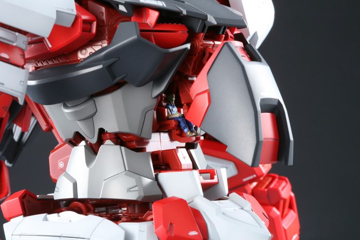 Mobile Suit Gundam SEED Astray PG Gundam Astray Red Frame 1/60 Scale Model Kit (Reissue) Gallery Image 14
