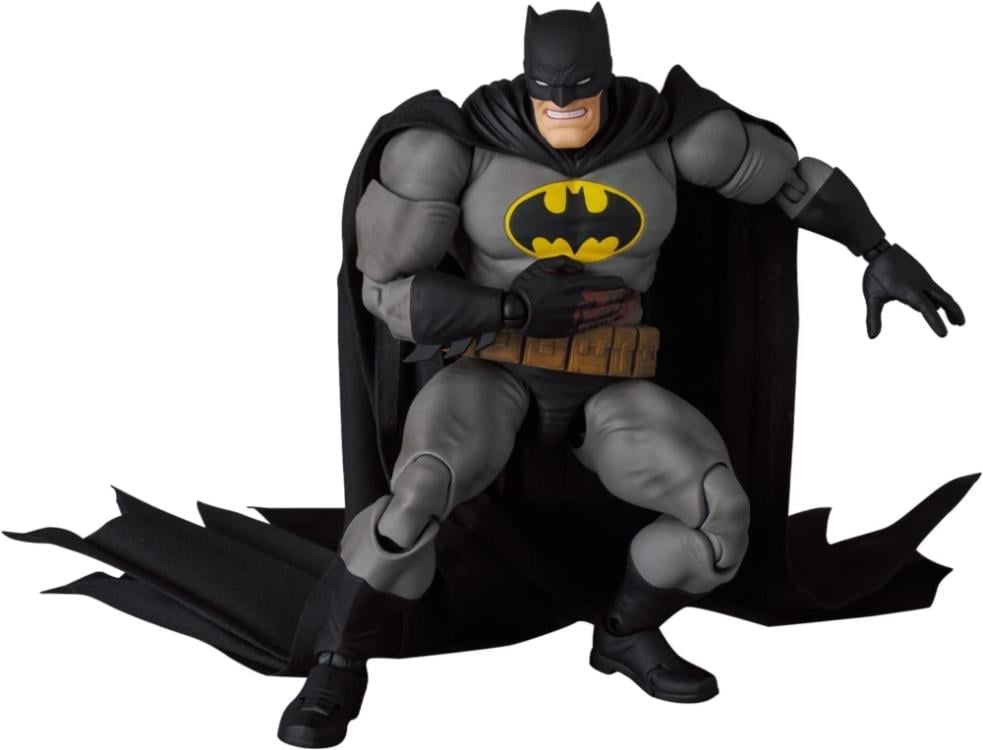 Batman: The Dark Knight Returns MAFEX No.205 Batman & Horse Action Figure Gallery Image 6