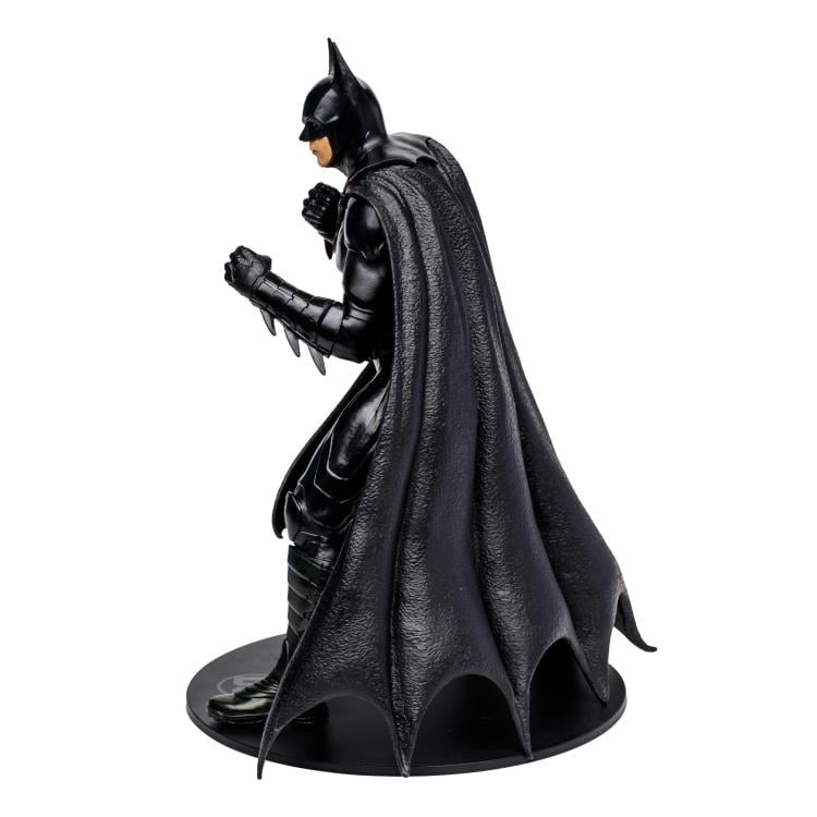 The Flash (2023) DC Multiverse Batman Statue Gallery Image 8