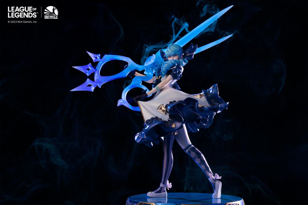 League of Legends The Hallowed Seamstress Gwen 1/6 Scale Limited Edition Statue Gallery Image 7