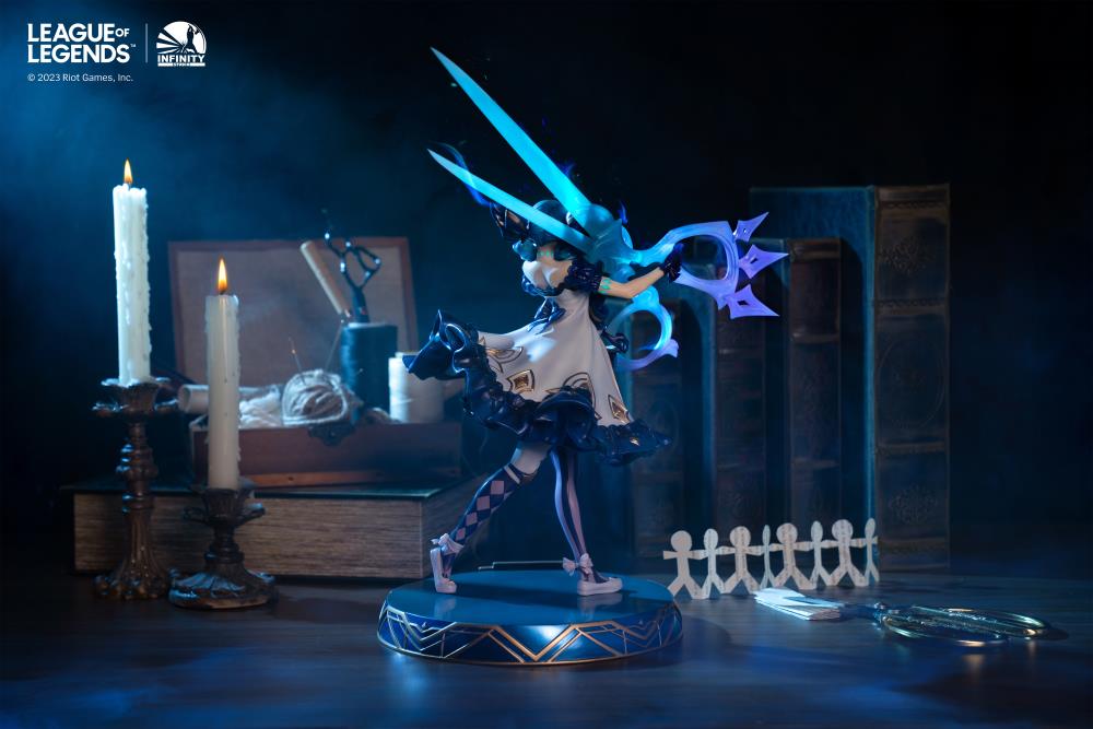 League of Legends The Hallowed Seamstress Gwen 1/6 Scale Limited Edition Statue Gallery Image 18