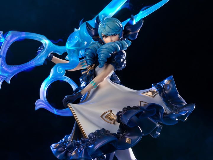 League of Legends The Hallowed Seamstress Gwen 1/6 Scale Limited Edition Statue Gallery Image 1