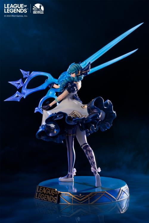 League of Legends The Hallowed Seamstress Gwen 1/6 Scale Limited Edition Statue Gallery Image 4