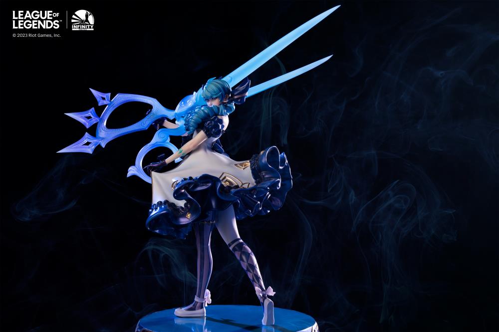 League of Legends The Hallowed Seamstress Gwen 1/6 Scale Limited Edition Statue Gallery Image 8