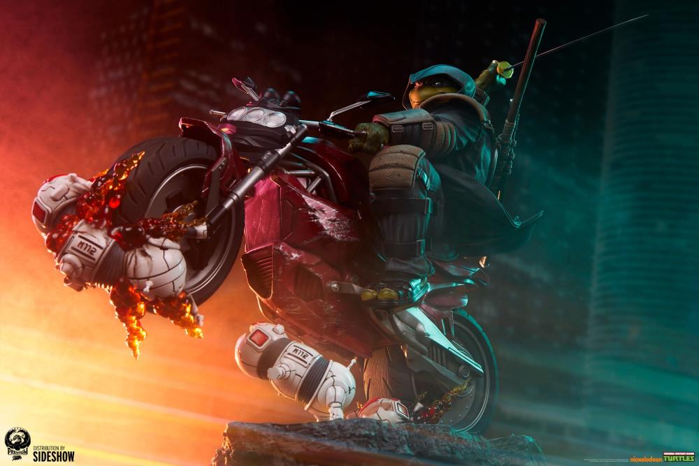 Teenage Mutant Ninja Turtles: The Last Ronin Michelangelo on Bike 1/4 Scale Limited Edition Statue Gallery Image 5