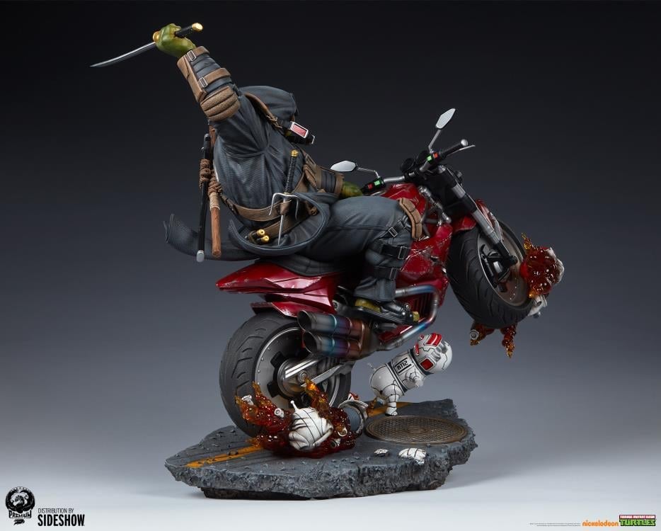 Teenage Mutant Ninja Turtles: The Last Ronin Michelangelo on Bike 1/4 Scale Limited Edition Statue Gallery Image 19