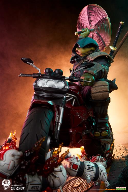 Teenage Mutant Ninja Turtles: The Last Ronin Michelangelo on Bike 1/4 Scale Limited Edition Statue Gallery Image 7