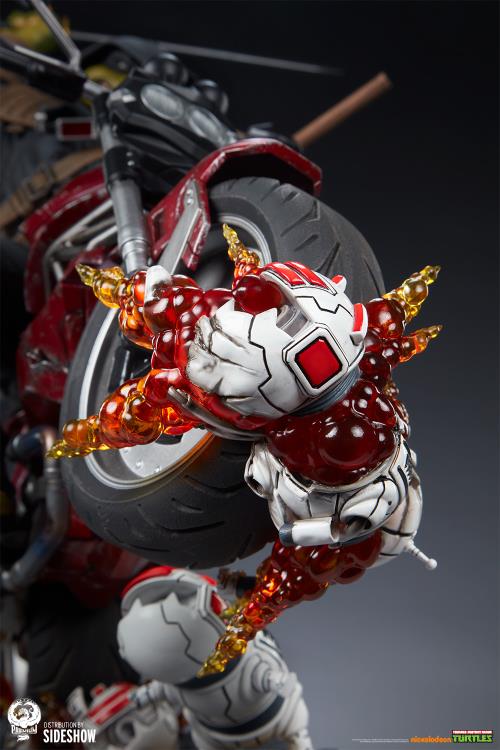 Teenage Mutant Ninja Turtles: The Last Ronin Michelangelo on Bike 1/4 Scale Limited Edition Statue Gallery Image 12