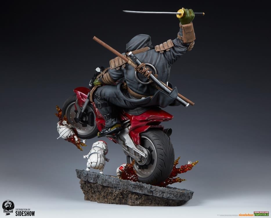 Teenage Mutant Ninja Turtles: The Last Ronin Michelangelo on Bike 1/4 Scale Limited Edition Statue Gallery Image 20