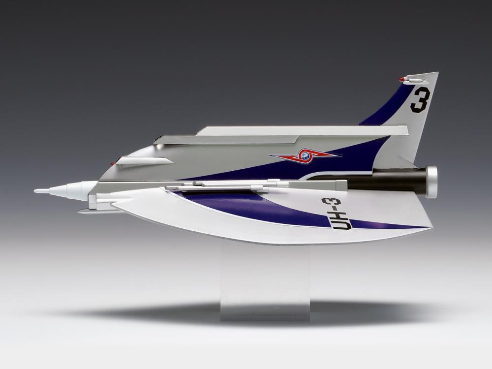 Return of Ultraman Ultra Hawk No.3 1/144 Scale Model Kit Gallery Image 7