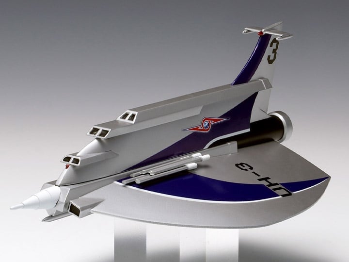 Return of Ultraman Ultra Hawk No.3 1/144 Scale Model Kit Gallery Image 1