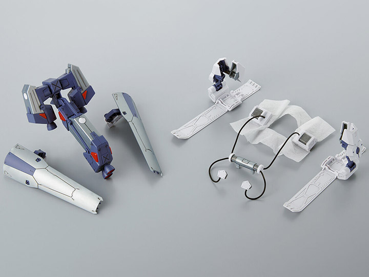 Mobile Suit Gundam F90 MG F90 Gundam F90 Mission Pack C & T Types 1/100 Scale Exclusive Model Kit Gallery Image 1