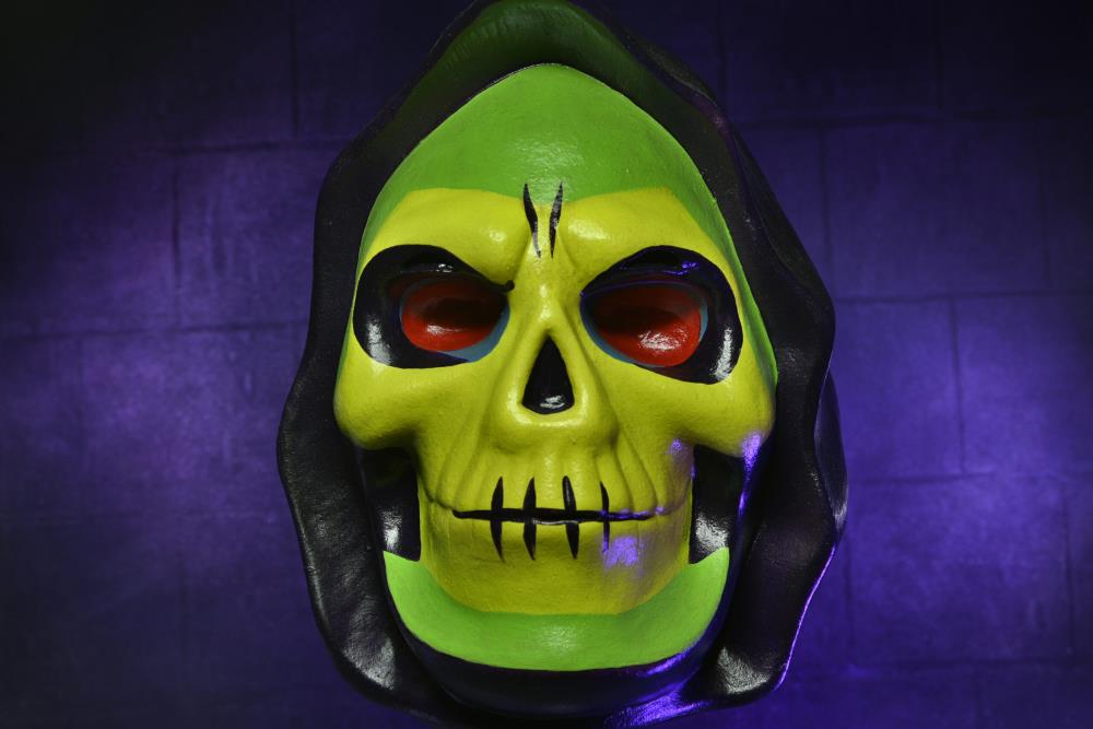 Masters of the Universe Skeletor (Classic) Deluxe Latex Mask Gallery Image 4