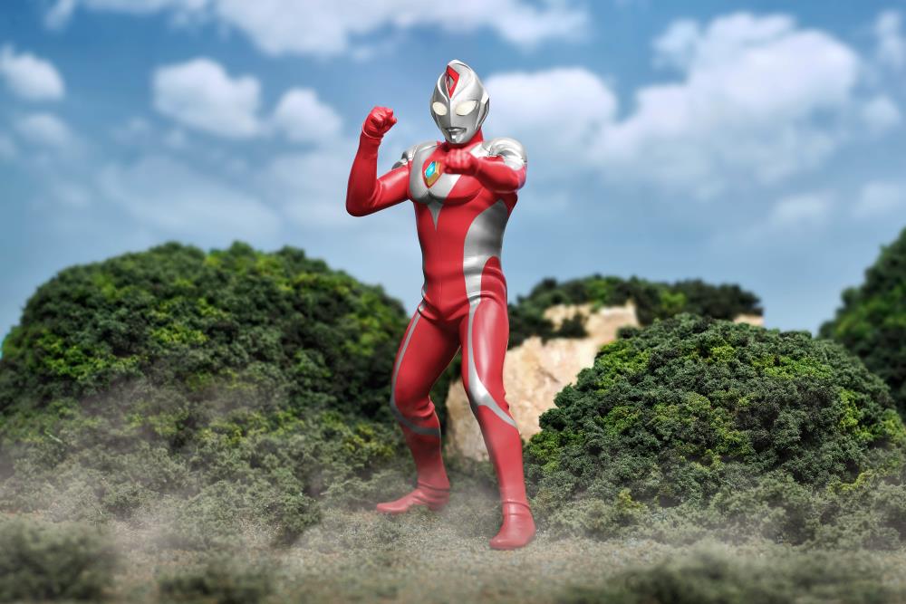 Ultraman Dyna Hero's Brave Statue Figure Ultraman Dyna Akai Daichi no Chikara (Ver.A) Gallery Image 3