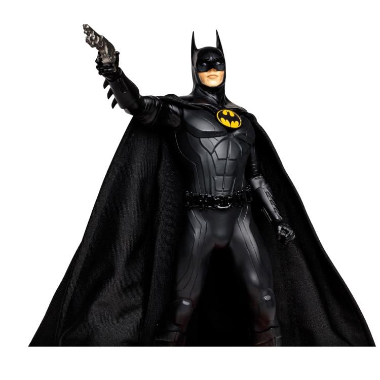 The Flash (2023) Batman (Multiverse) Resin Statue Gallery Image 9