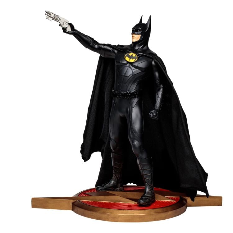 The Flash (2023) Batman (Multiverse) Resin Statue Gallery Image 4