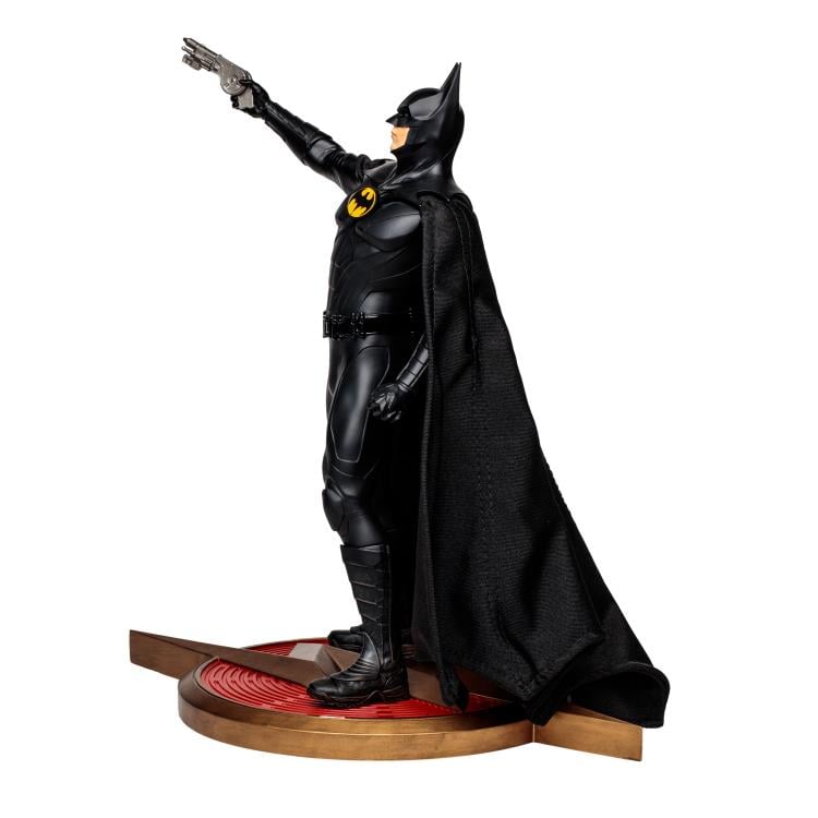 The Flash (2023) Batman (Multiverse) Resin Statue Gallery Image 7