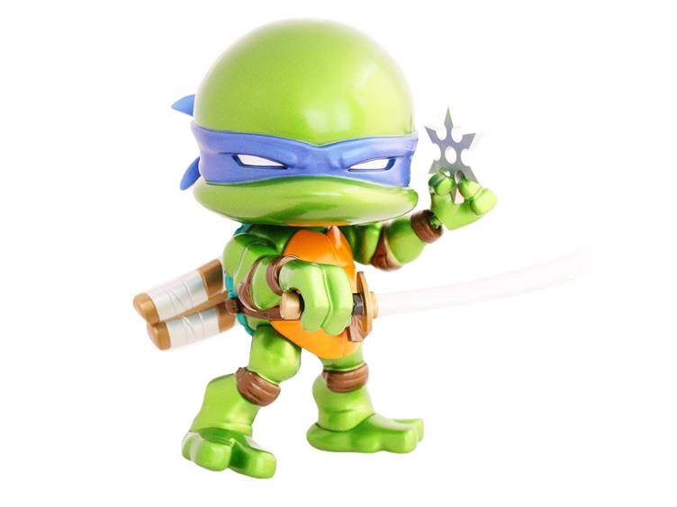 TMNT 8" Leonardo (Metallic) SDCC 2015 Exclusive Gallery Image 1