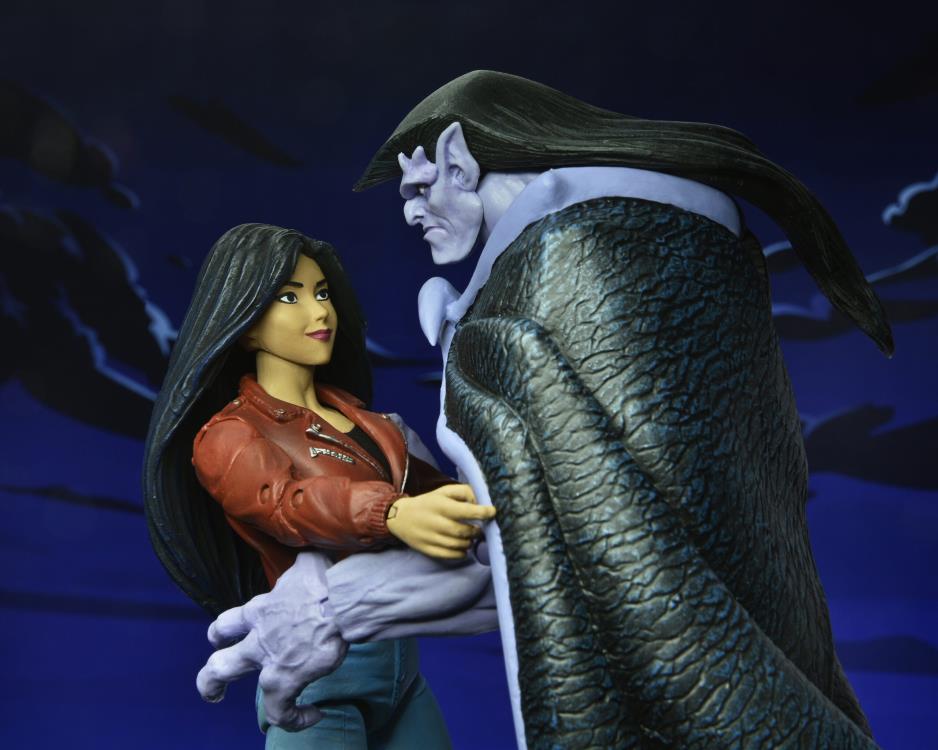 Disney's Gargoyles Ultimate Elisa Maza Action Figure Gallery Image 11