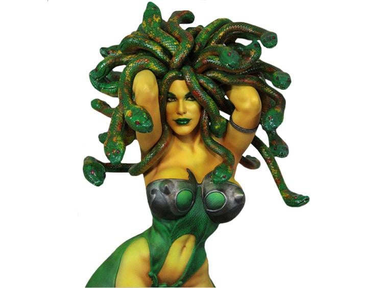 Medusa 1/4 Scale Limited Edition Statue Gallery Image 3