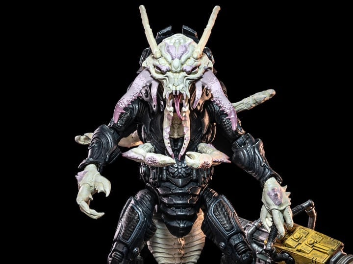 Cosmic Legions: Outpost Zaxxius Sphexxian Mine Worker Deluxe Action Figure Gallery Image 1