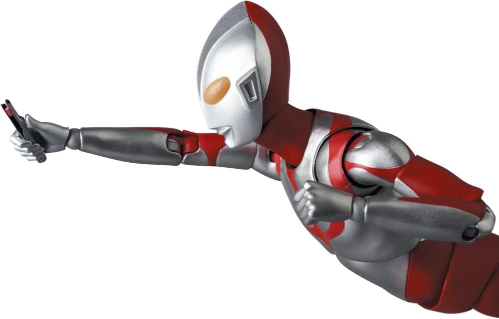 Shin Ultraman MAFEX No.207 Ultraman (Deluxe Ver.) Action Figure Gallery Image 16