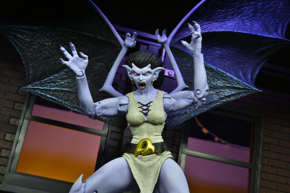 Disney's Gargoyles Ultimate Angela Action Figure Gallery Image 8