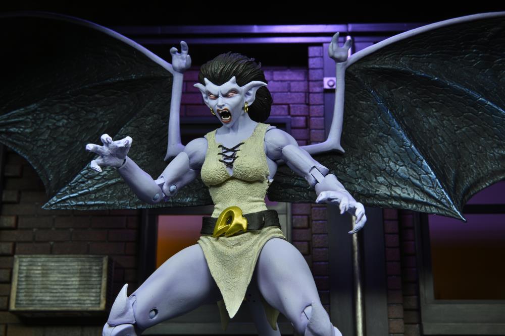 Disney's Gargoyles Ultimate Angela Action Figure Gallery Image 7