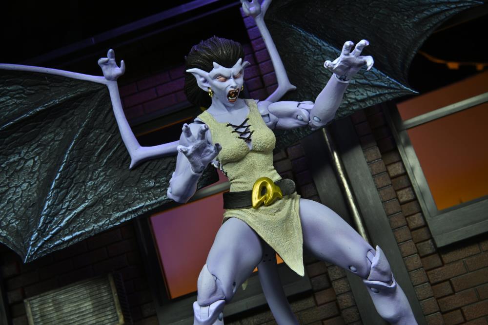 Disney's Gargoyles Ultimate Angela Action Figure Gallery Image 9