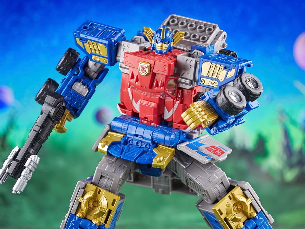 Transformers: Legacy Evolution Commander Armada Universe Optimus Prime Gallery Image 1