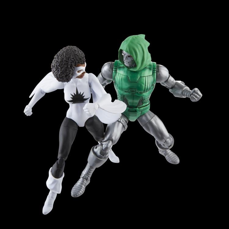 The Avengers 60th Anniversary Marvel Legends Captain Marvel vs. Doctor Doom Action Figure Two-Pack Gallery Image 7