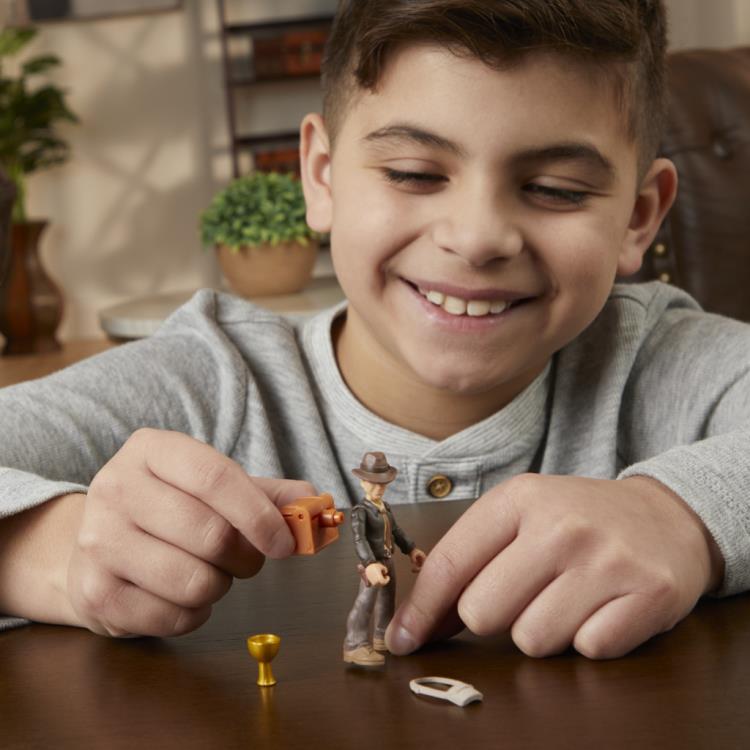 Indiana Jones Worlds of Adventure Indiana Jones with Horse Action Figure Set Gallery Image 14
