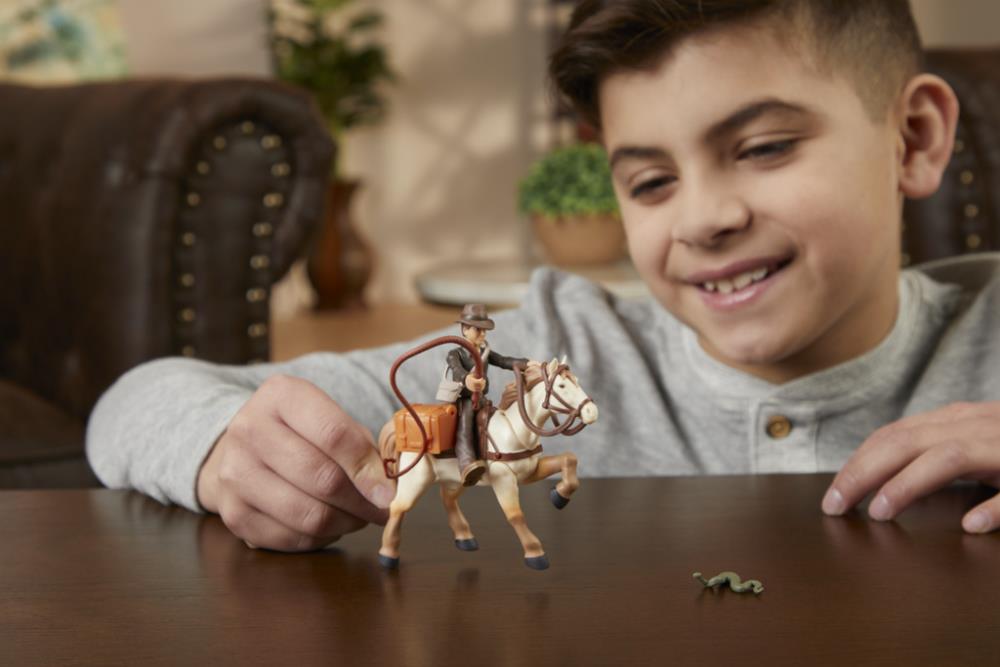Indiana Jones Worlds of Adventure Indiana Jones with Horse Action Figure Set Gallery Image 19