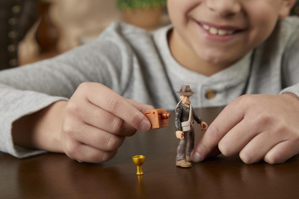Indiana Jones Worlds of Adventure Indiana Jones with Horse Action Figure Set Gallery Image 23
