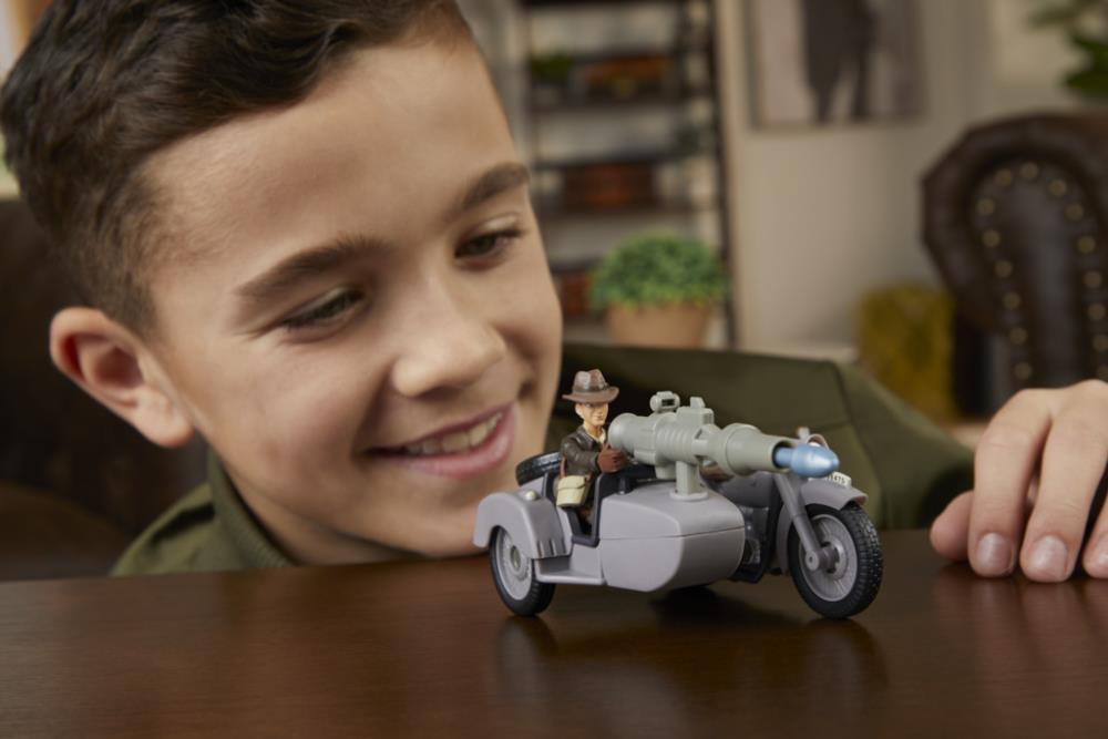 Indiana Jones Worlds of Adventure Indiana Jones with Motorcycle Action Figure Set Gallery Image 20