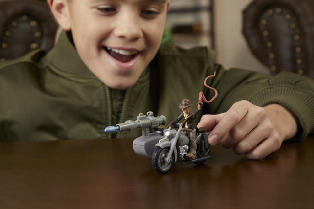 Indiana Jones Worlds of Adventure Indiana Jones with Motorcycle Action Figure Set Gallery Image 22