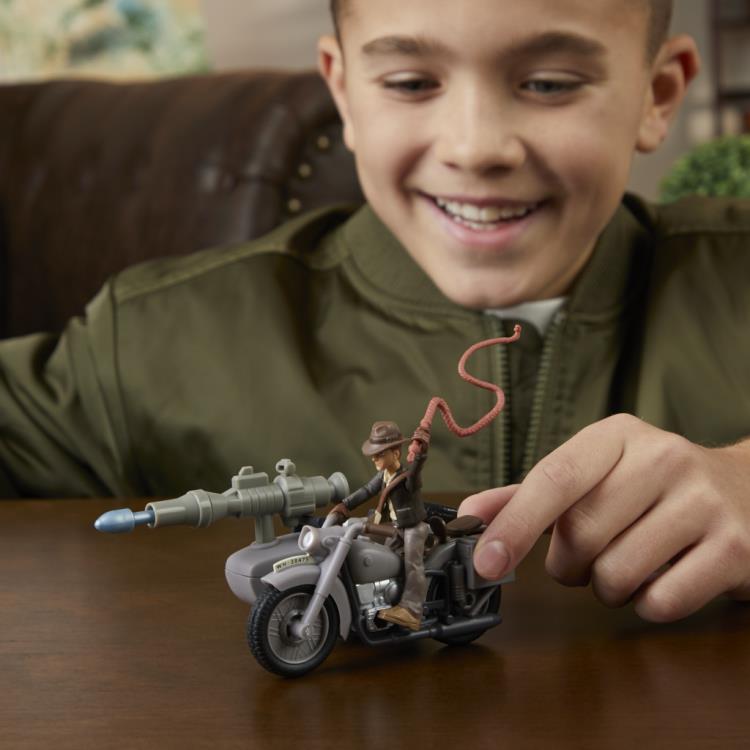 Indiana Jones Worlds of Adventure Indiana Jones with Motorcycle Action Figure Set Gallery Image 24